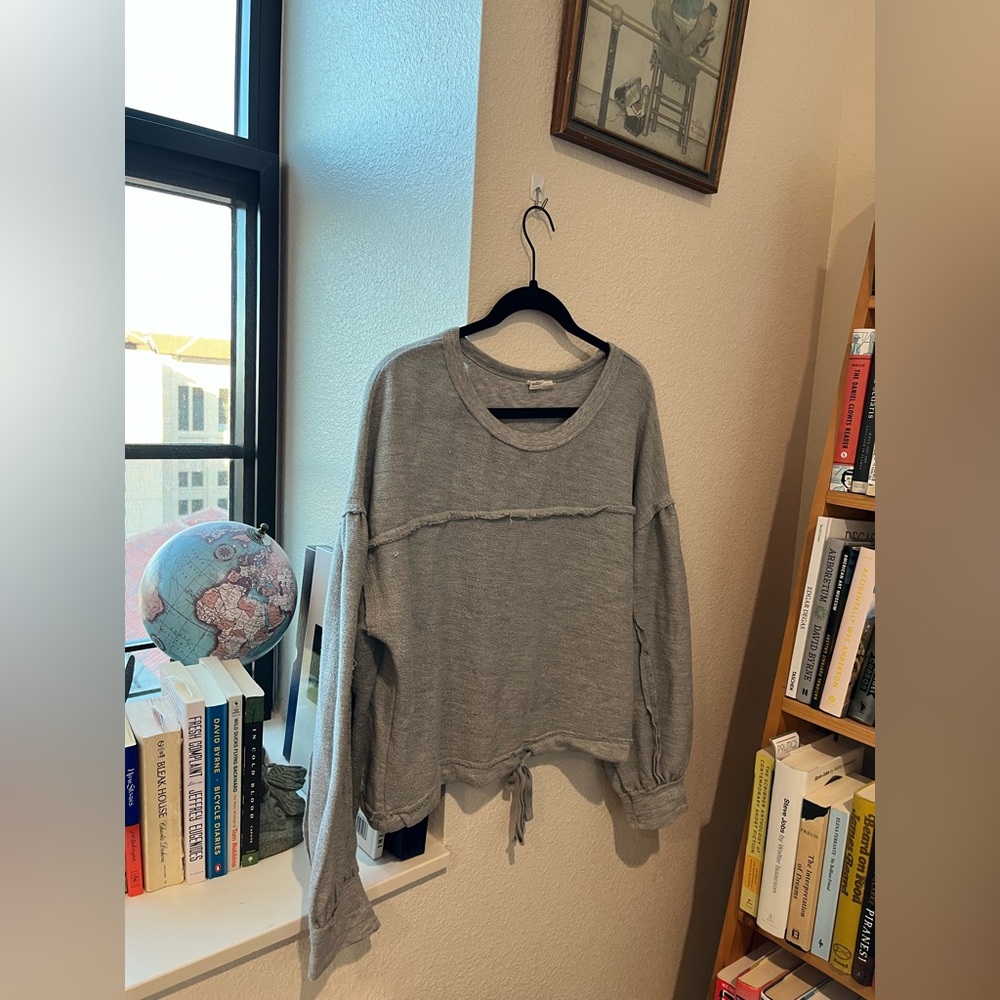 Melrose and Market grey cozy long sleeve shirt/ light sweatshirt